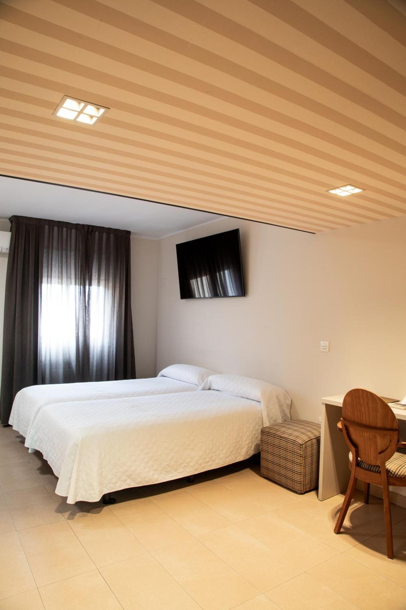 New Hotel Colon Mataró Buitenkant foto